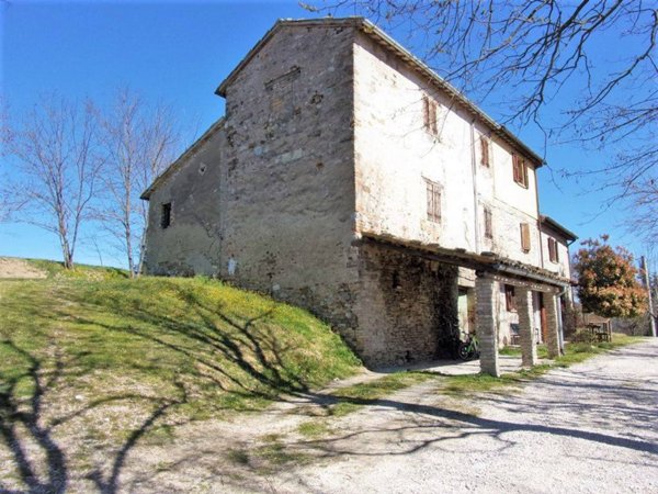 casa indipendente in vendita a Fermignano