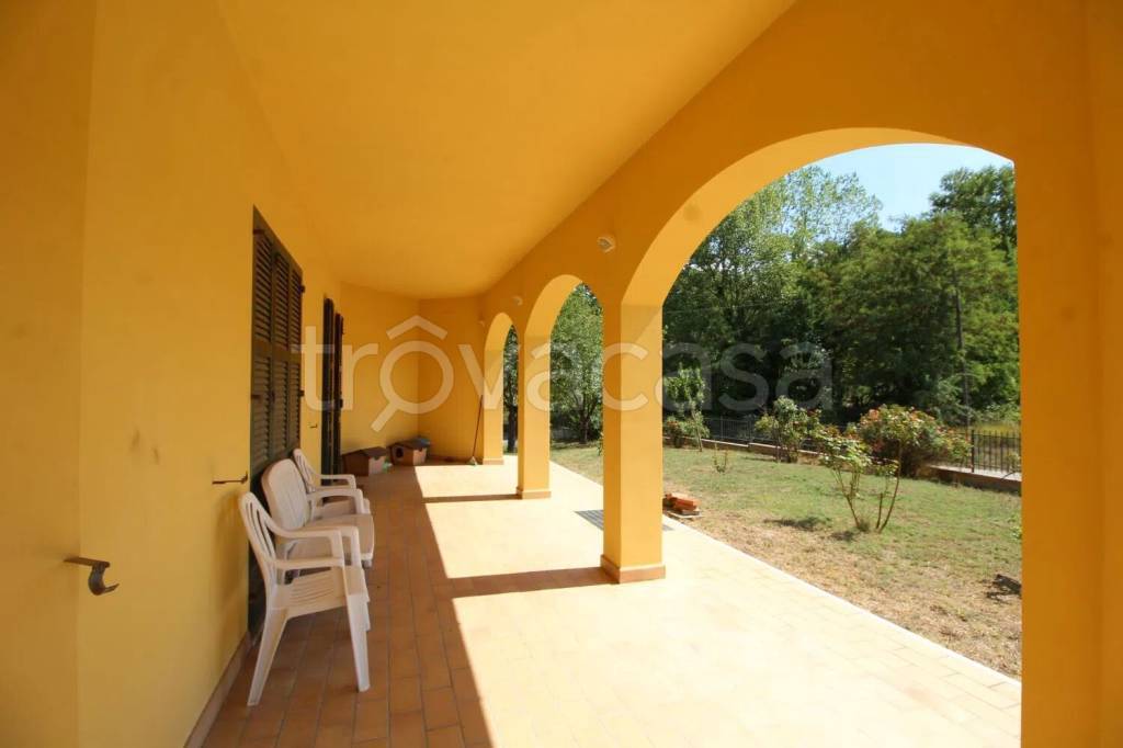 casa indipendente in vendita a Fermignano