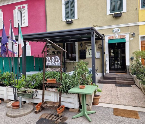 negozio in vendita a Fermignano