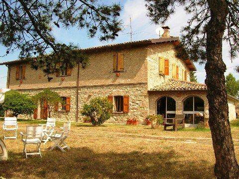 casa indipendente in vendita a Fermignano