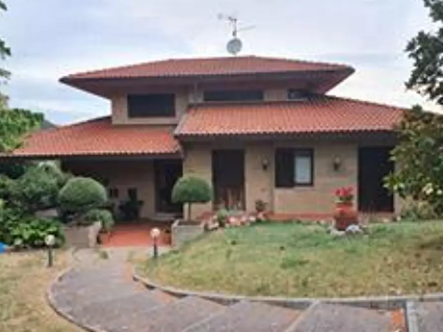 casa indipendente in vendita a Fermignano