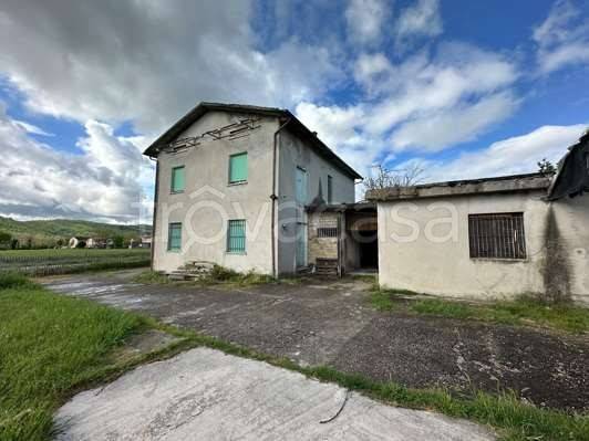 appartamento in vendita a Fermignano in zona Ca' L'Agostina