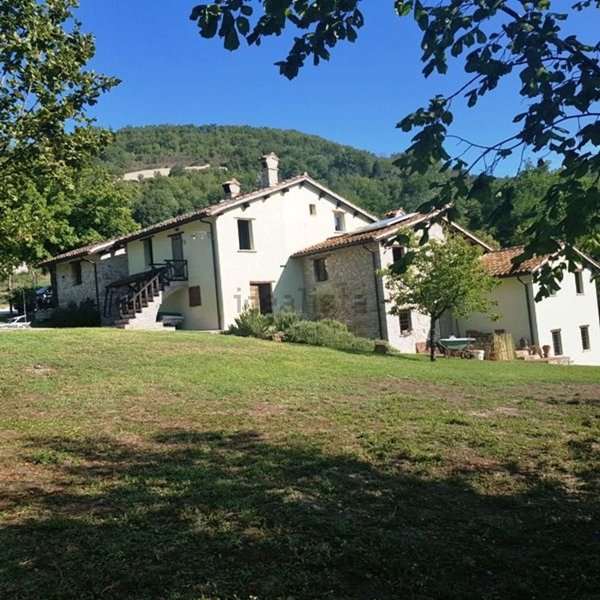 casa indipendente in vendita a Fermignano