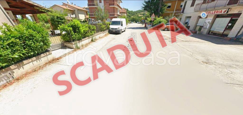 negozio in vendita a Fermignano