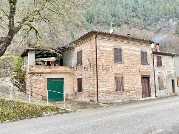 appartamento in vendita a Fermignano in zona Pagino