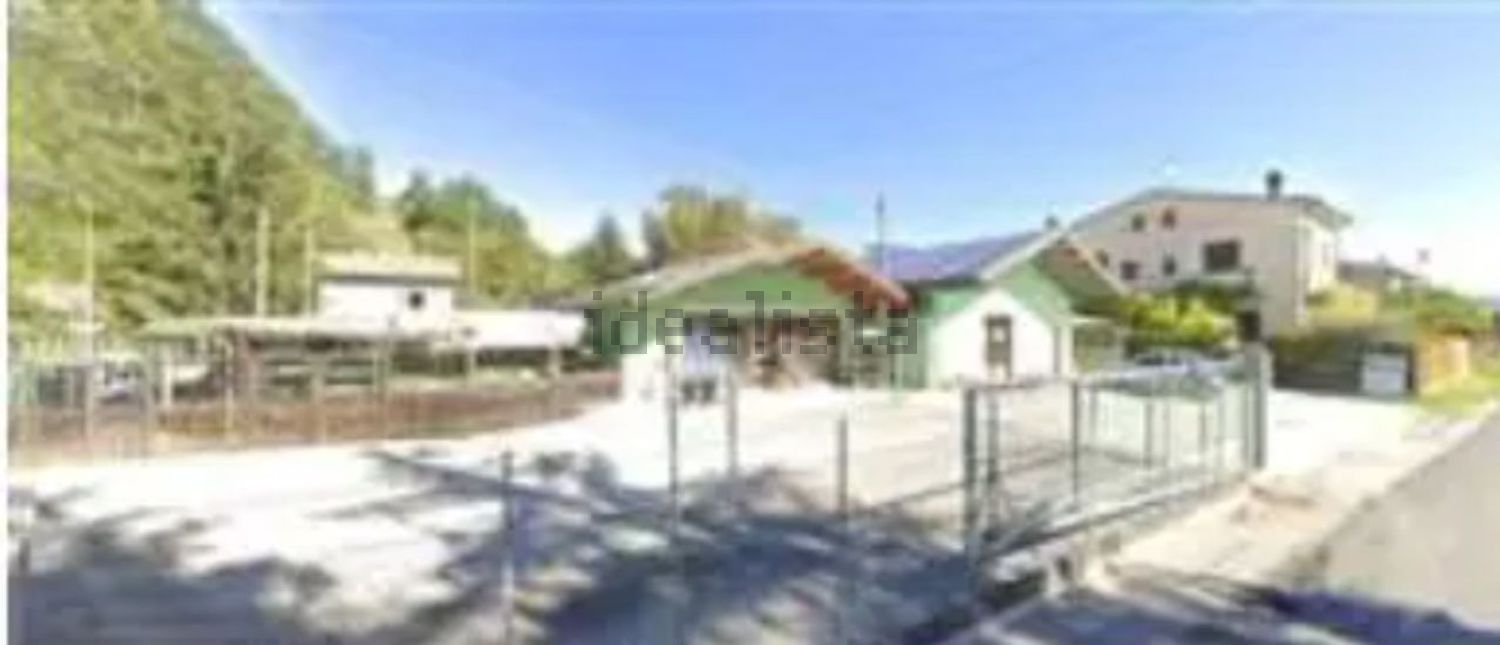 casa indipendente in vendita a Fermignano