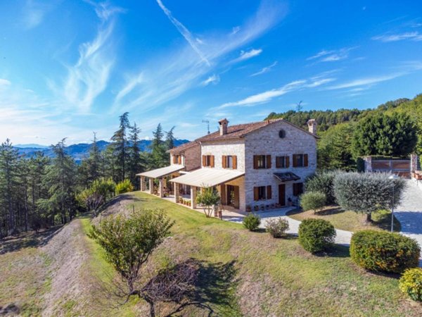 casa indipendente in vendita a Fermignano in zona Ca' L'Agostina