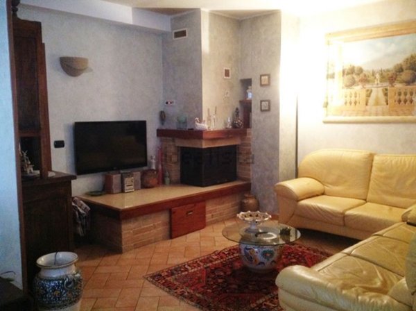 appartamento in vendita a Fermignano in zona Ca' L'Agostina