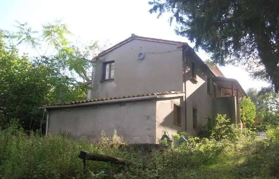 casa indipendente in vendita a Fossombrone in zona Isola di Fano