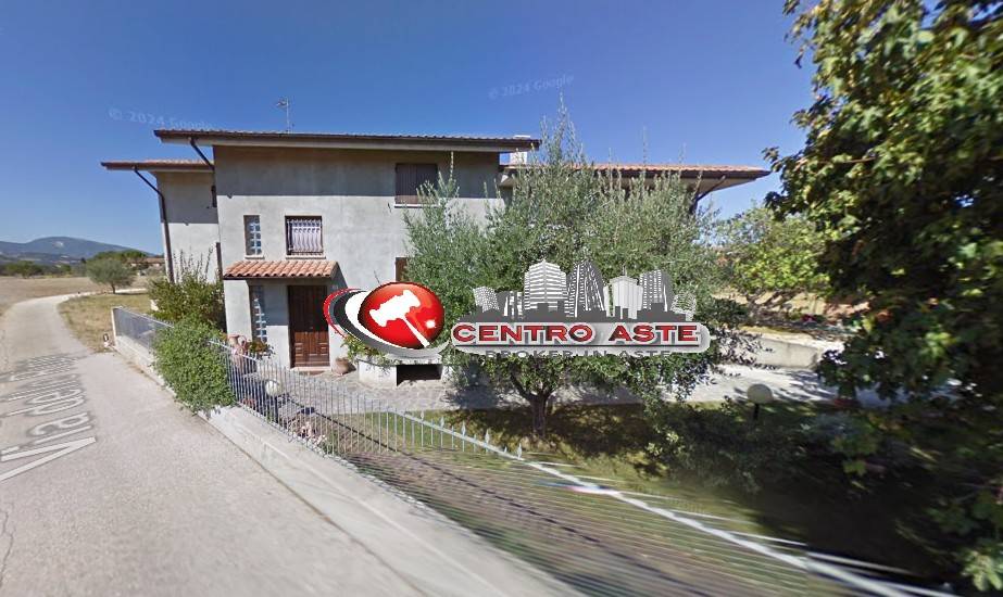casa indipendente in vendita a Fossombrone