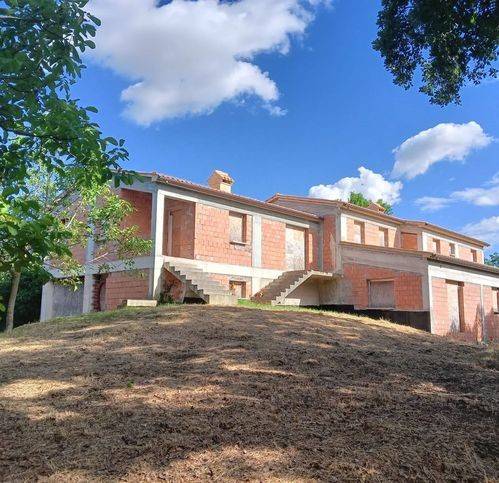 casa indipendente in vendita a Fossombrone in zona Ghilardino