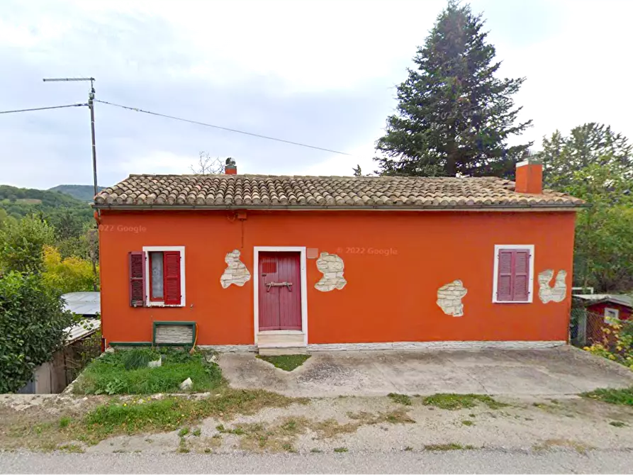 casa indipendente in vendita a Fossombrone