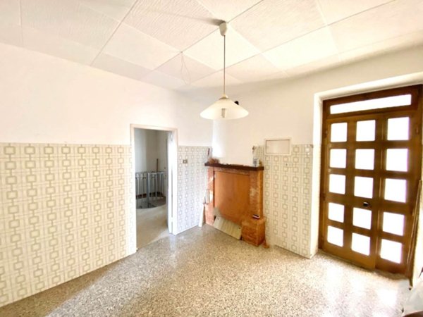 casa semindipendente in vendita a Fossombrone