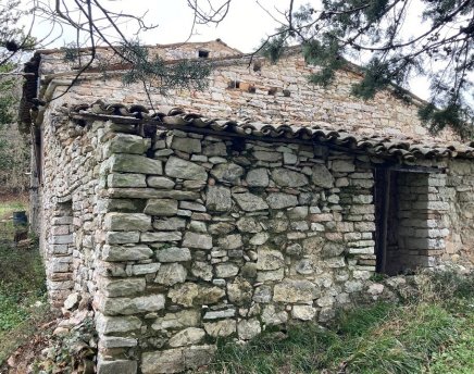 casa indipendente in vendita a Fossombrone