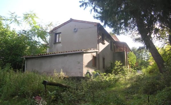 casa indipendente in vendita a Fossombrone