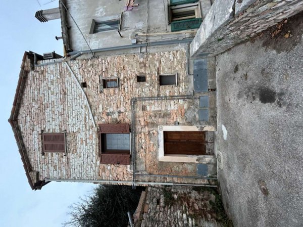 appartamento in vendita a Fossombrone