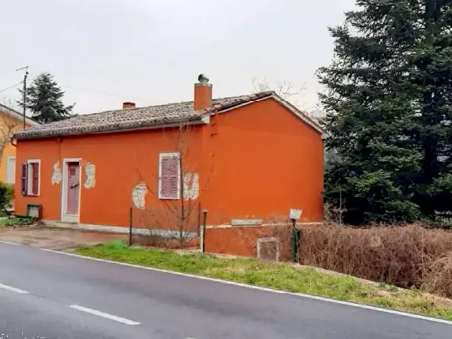 casa indipendente in vendita a Fossombrone