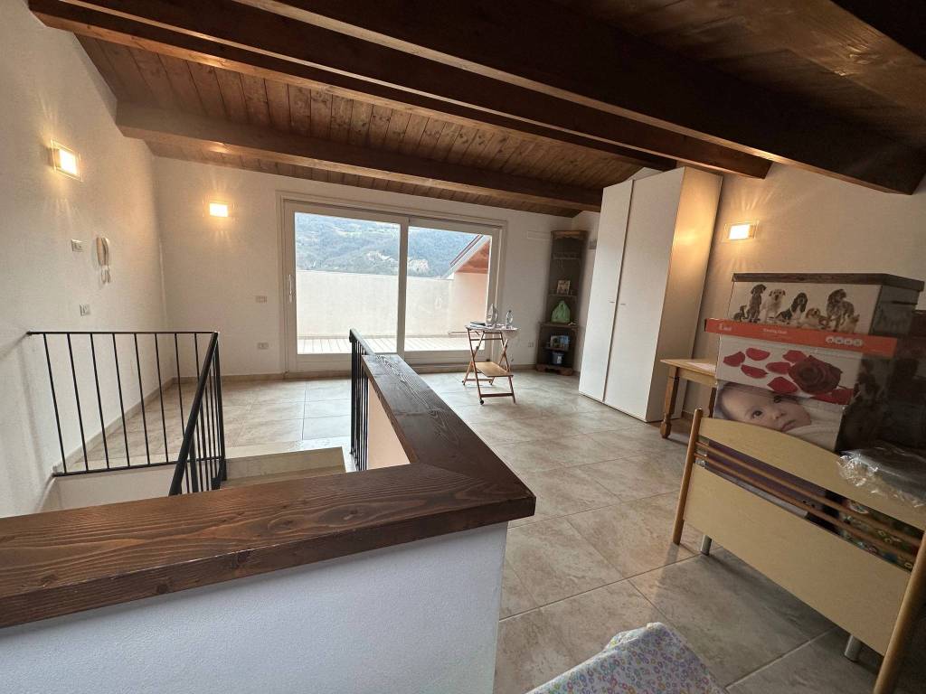casa indipendente in vendita a Fossombrone