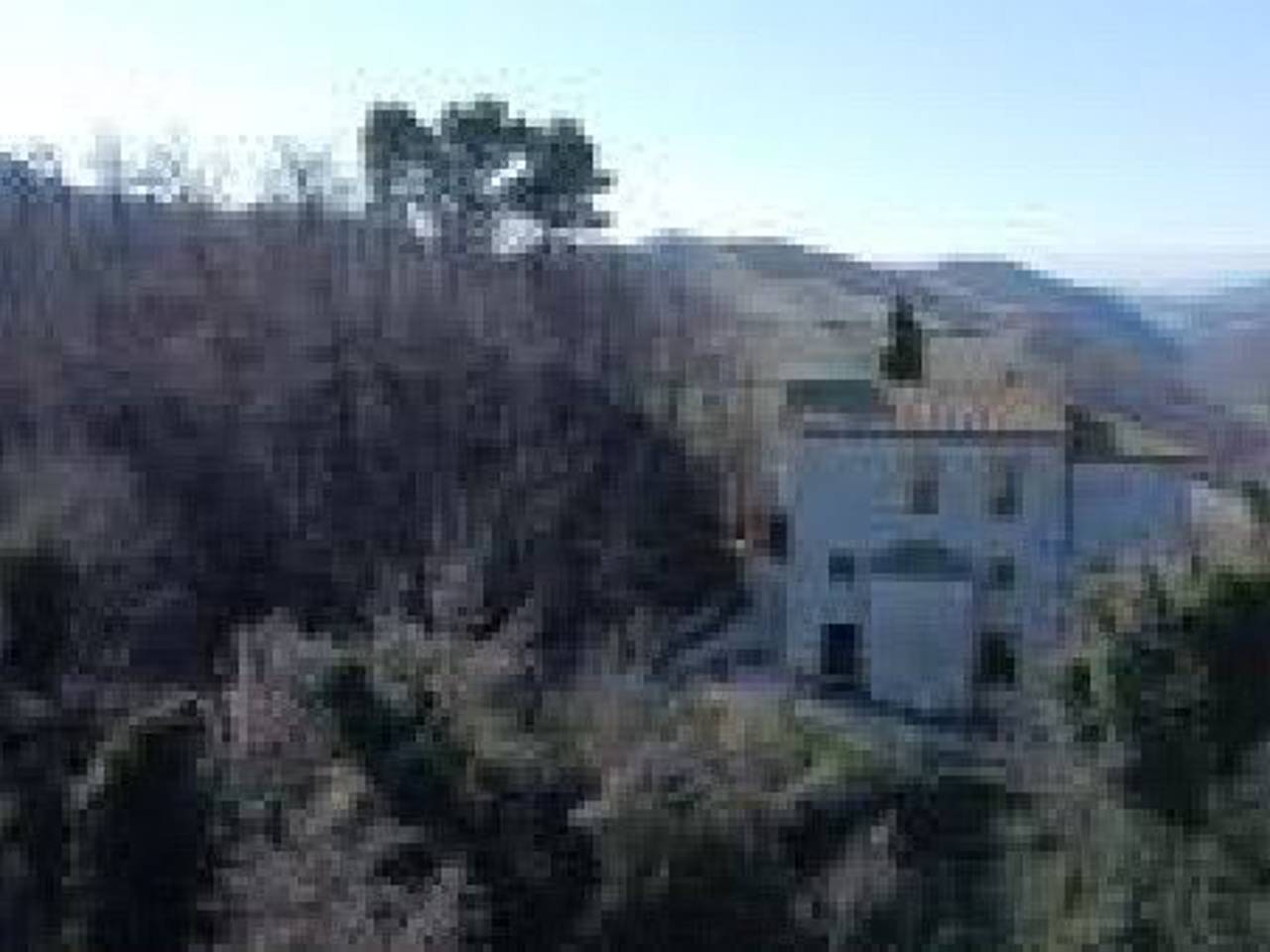 casa indipendente in vendita a Fossombrone