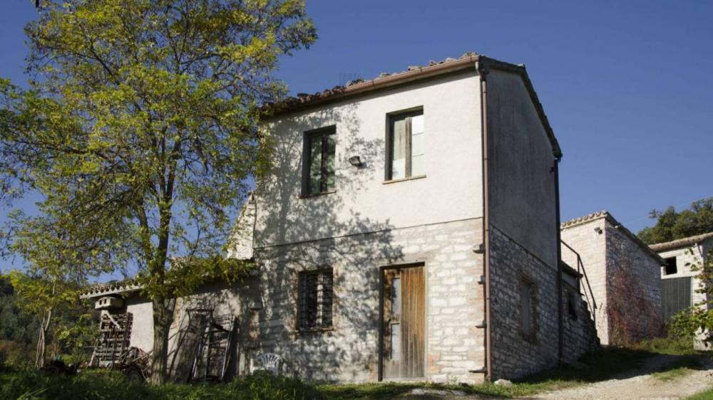 casa indipendente in vendita a Fossombrone in zona Torricella