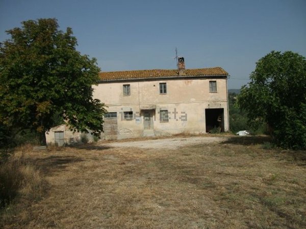 casa indipendente in vendita a Fossombrone in zona Isola di Fano