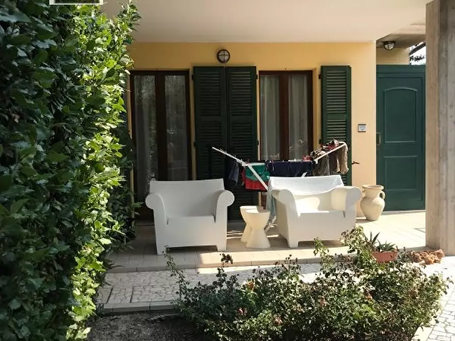 casa indipendente in vendita a Fossombrone