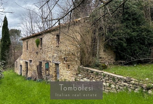casale in vendita a Fossombrone in zona Isola di Fano