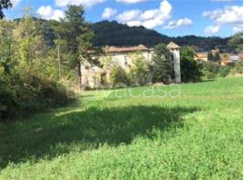 casa indipendente in vendita a Fossombrone