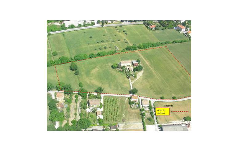 casa indipendente in vendita a Fossombrone