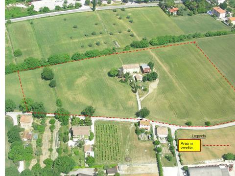 casa indipendente in vendita a Fossombrone