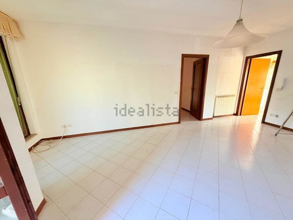 appartamento in vendita a Fossombrone in zona Calmazzo