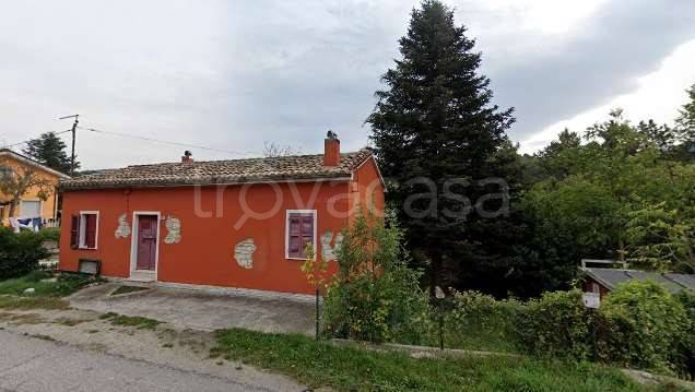 casa indipendente in vendita a Fossombrone in zona San Lazzaro