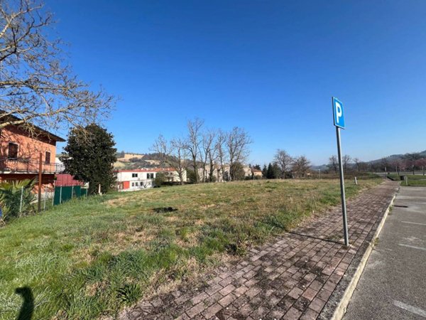terreno agricolo in vendita a Fossombrone in zona Isola di Fano
