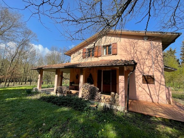 casa indipendente in vendita a Fossombrone in zona Isola di Fano