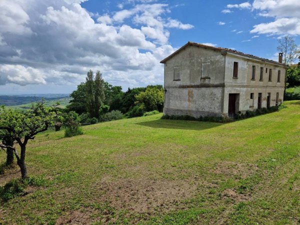 casa indipendente in vendita a Fratte Rosa