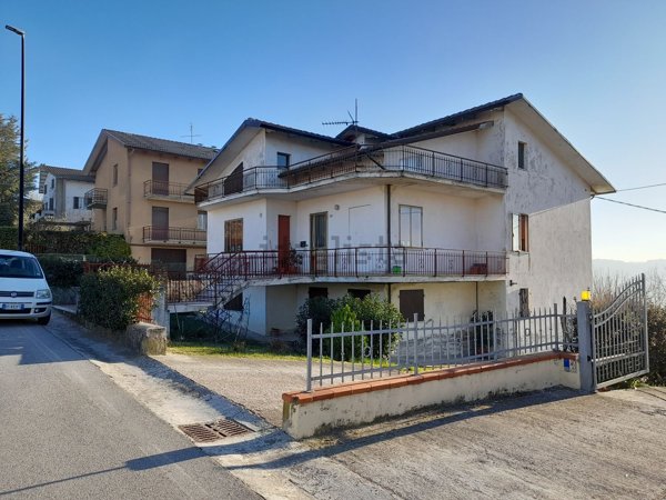 appartamento in vendita a Fratte Rosa