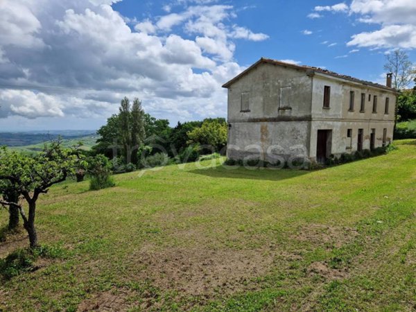 casa indipendente in vendita a Fratte Rosa