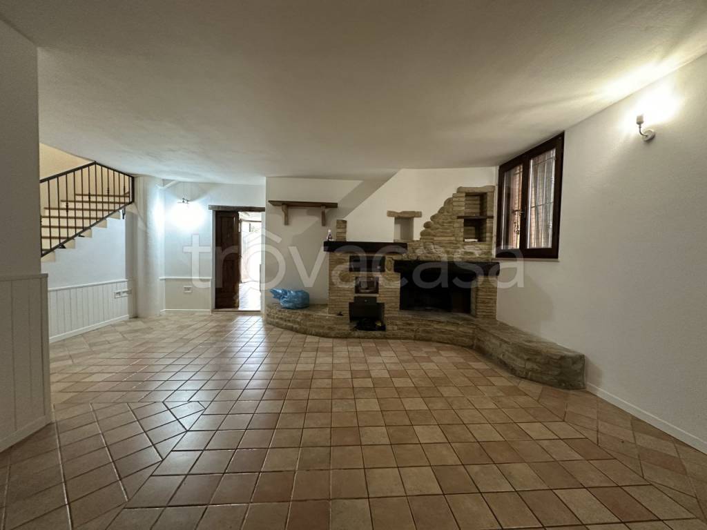 appartamento in vendita a Fratte Rosa