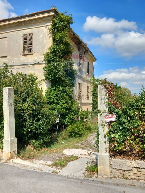 casa indipendente in vendita a Fratte Rosa