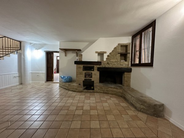 appartamento in vendita a Fratte Rosa