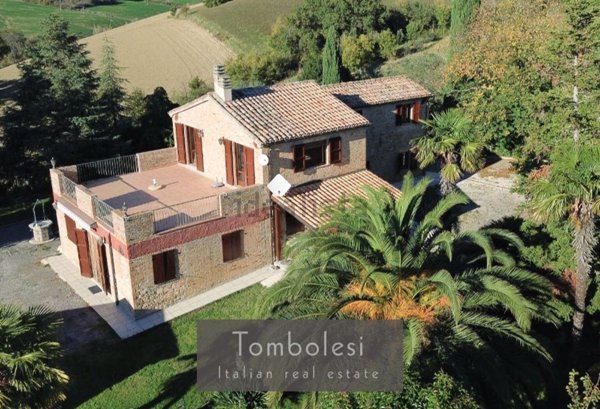 casale in vendita a Fratte Rosa