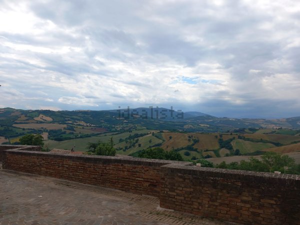 pentavano in vendita a Fratte Rosa