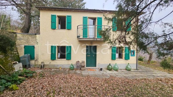 casa indipendente in vendita a Frontino
