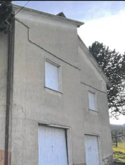 casa indipendente in vendita a Frontone