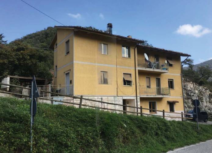 appartamento in vendita a Frontone