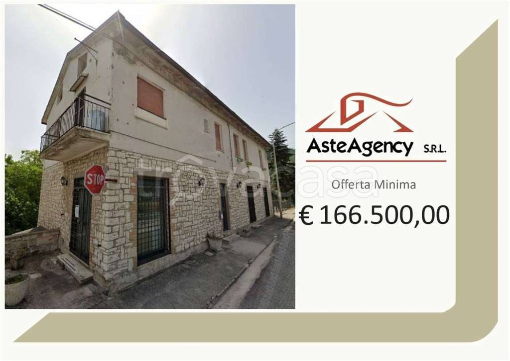 casa indipendente in vendita a Frontone