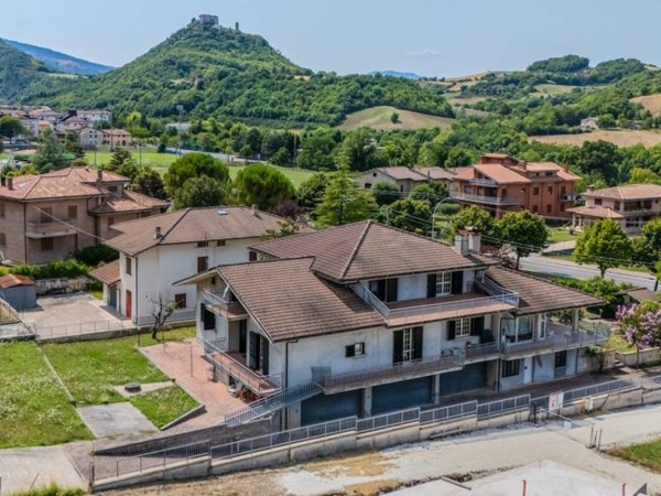 casa semindipendente in vendita a Frontone