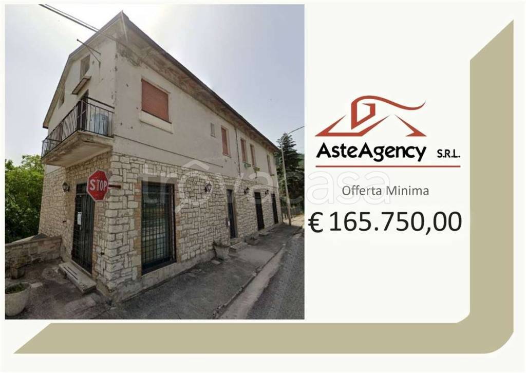 casa indipendente in vendita a Frontone