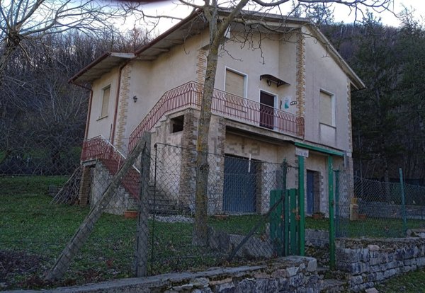 appartamento in vendita a Frontone