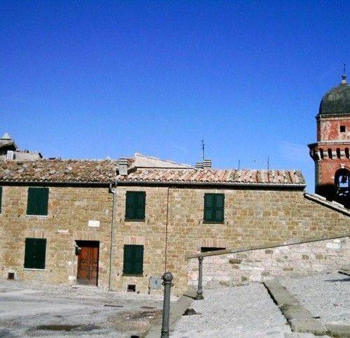 casa indipendente in vendita a Frontone